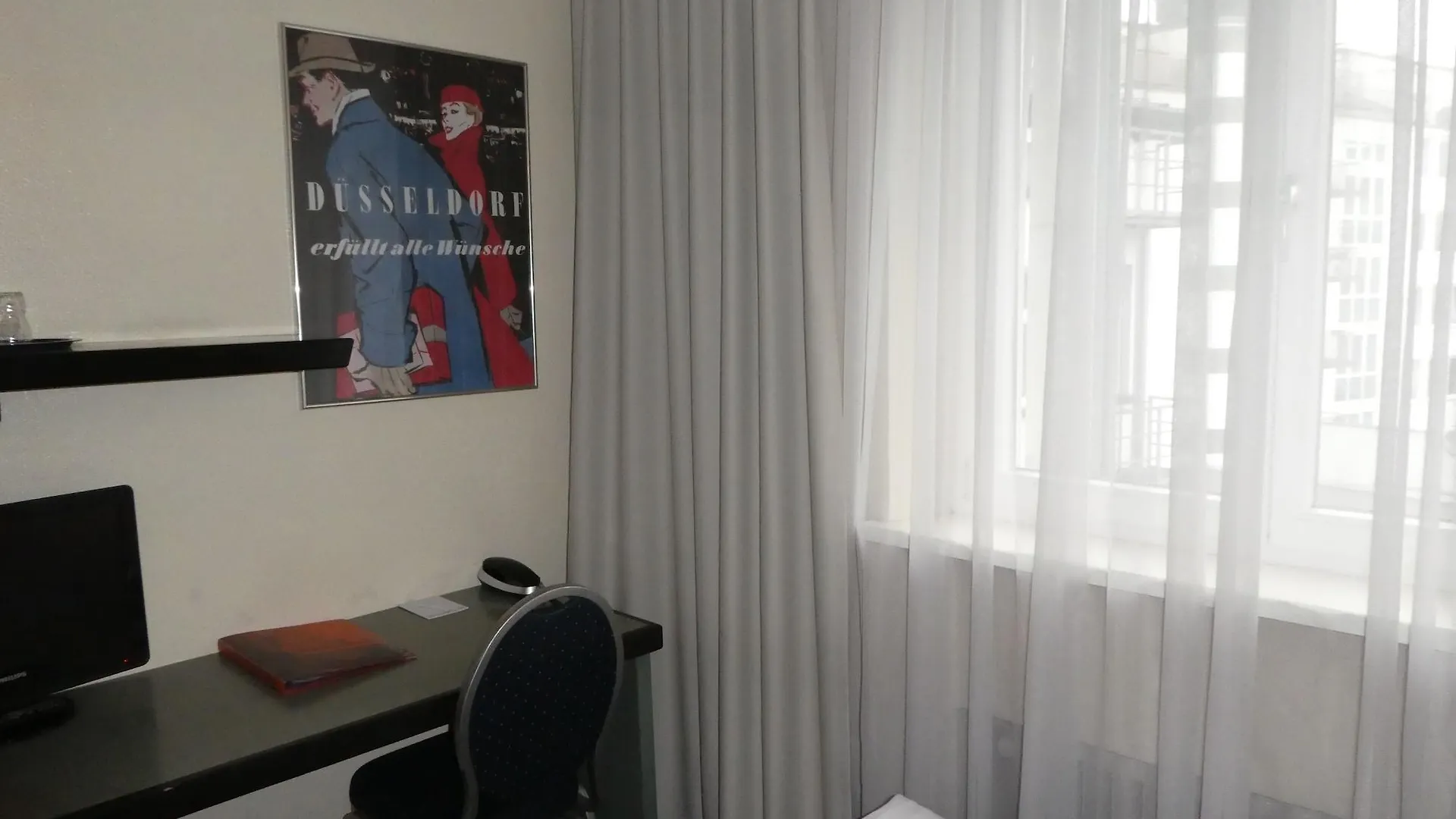 Hotel Monopol City Centre Дюссельдорф