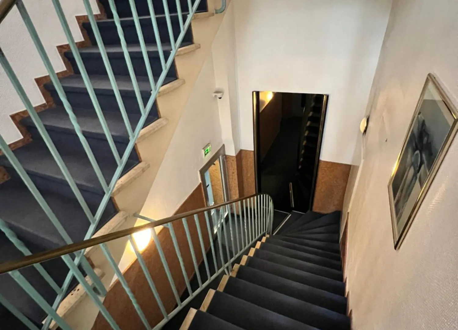 Hotel Monopol City Centre Дюссельдорф 3*,