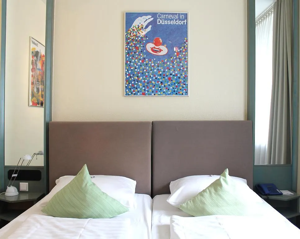 Hotel Monopol City Centre Дюссельдорф