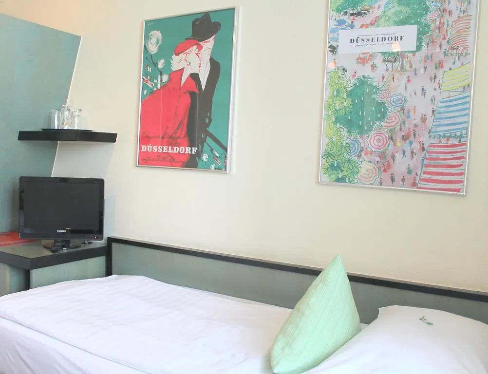 Hotel Monopol City Centre Дюссельдорф 3*,  Германия